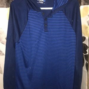 Tony Hawk size L . Pullover w/hood